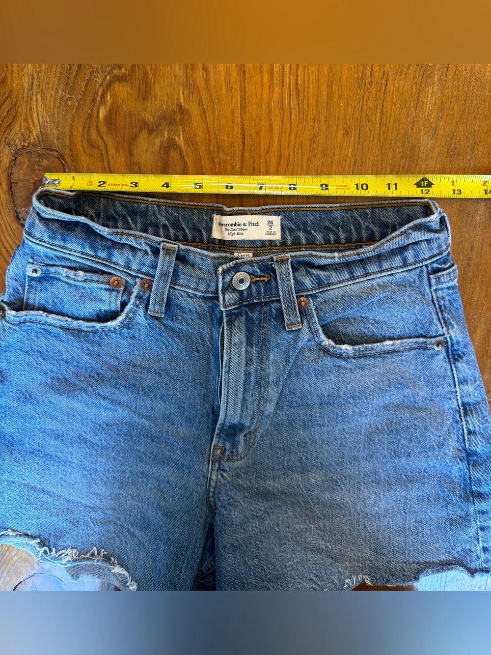 Abercrombie & Fitch The Dad Short High Rise Medium Blue Denim Shorts Size 26 - Picture 4 of 7